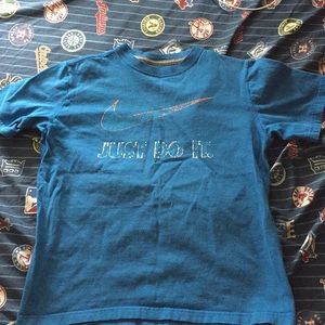Pre owned Nike just do it shirt size youth medium